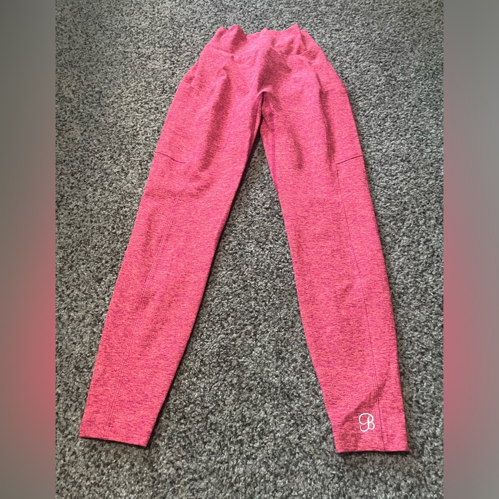 NWOT Bombshell V Back Leggings